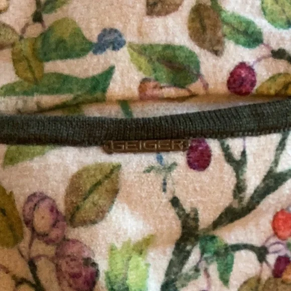 Geiger Collectins Floral Wool Cardigan Jacket - Picture 10 of 11